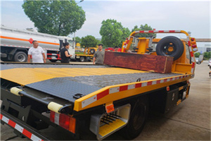 岫岩附近拖车电话号码服务