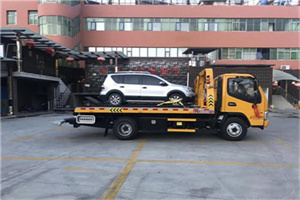 岫岩汽车紧急补胎换胎救援